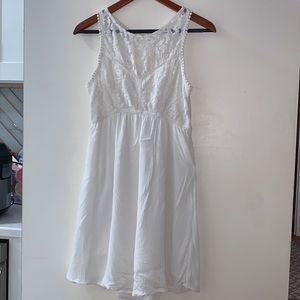 Abercrombie & Fitch white sleeveless Dress